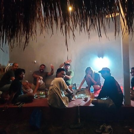 Sukha Homestay Kuta  エクステリア 写真