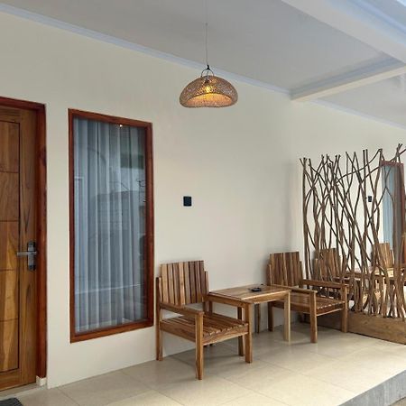 Sukha Homestay Kuta  エクステリア 写真
