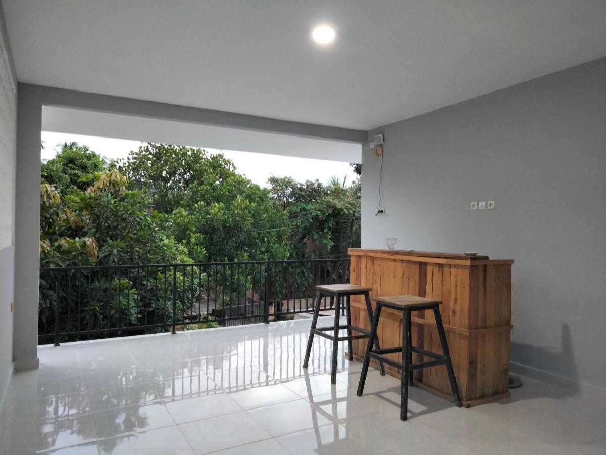 Sukha Homestay Kuta  エクステリア 写真