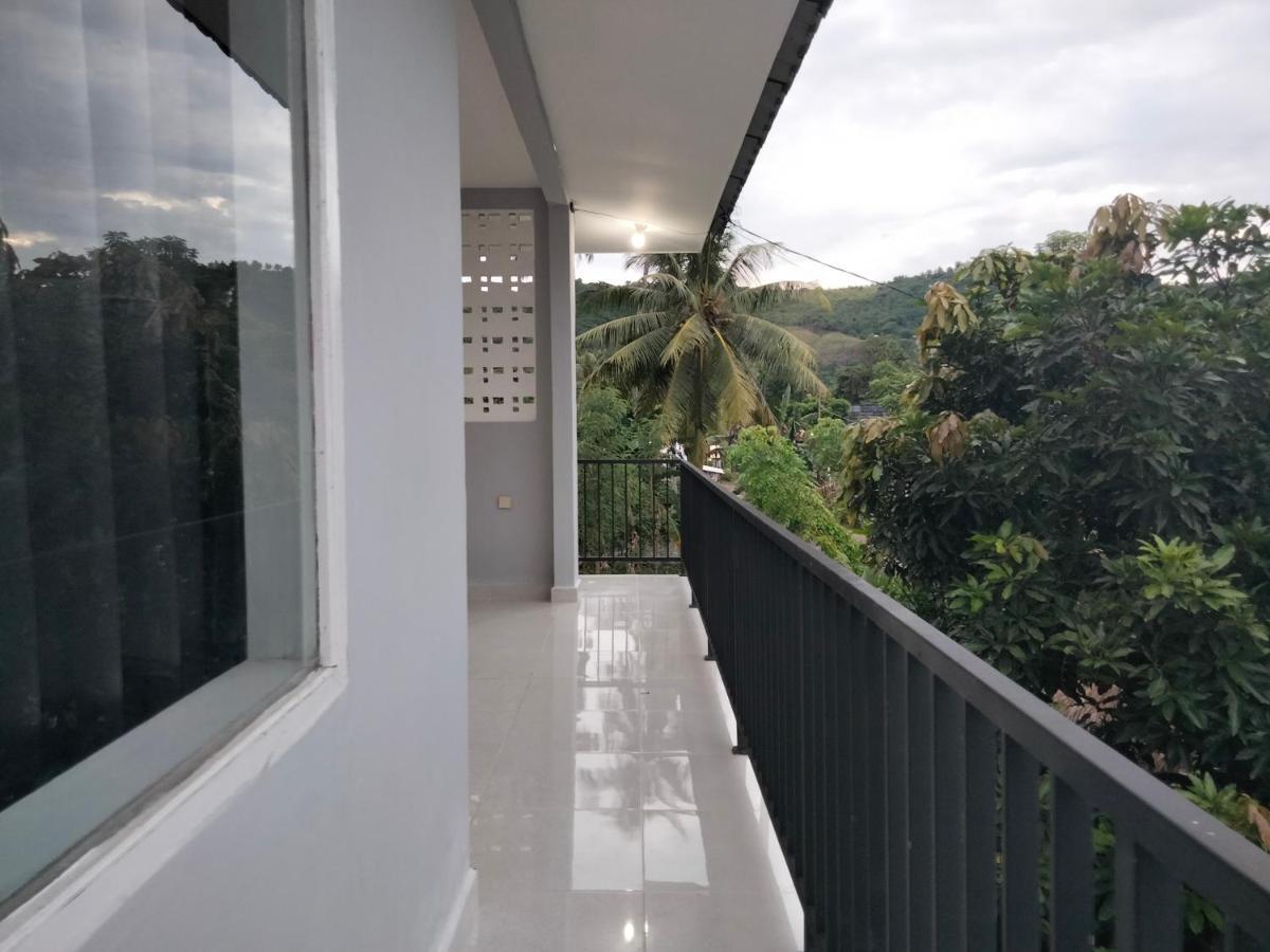 Sukha Homestay Kuta  エクステリア 写真