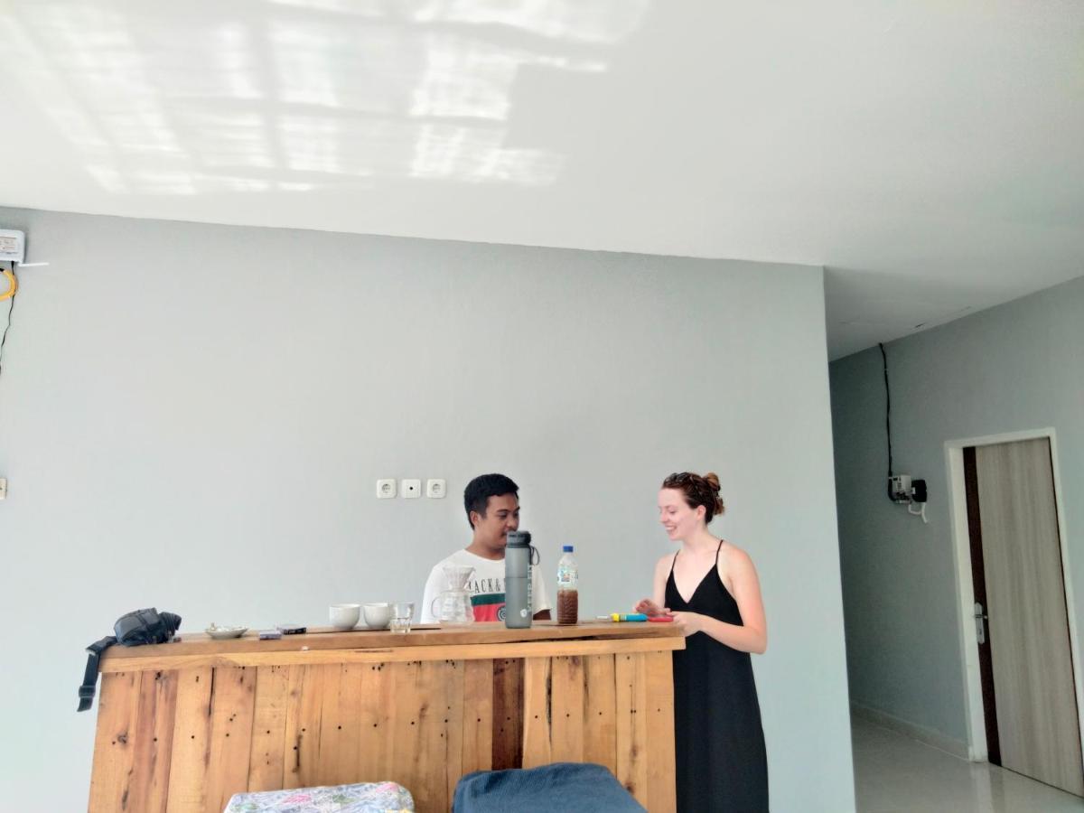 Sukha Homestay Kuta  エクステリア 写真