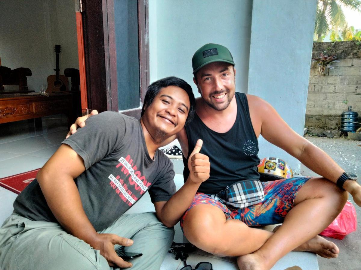 Sukha Homestay Kuta  エクステリア 写真