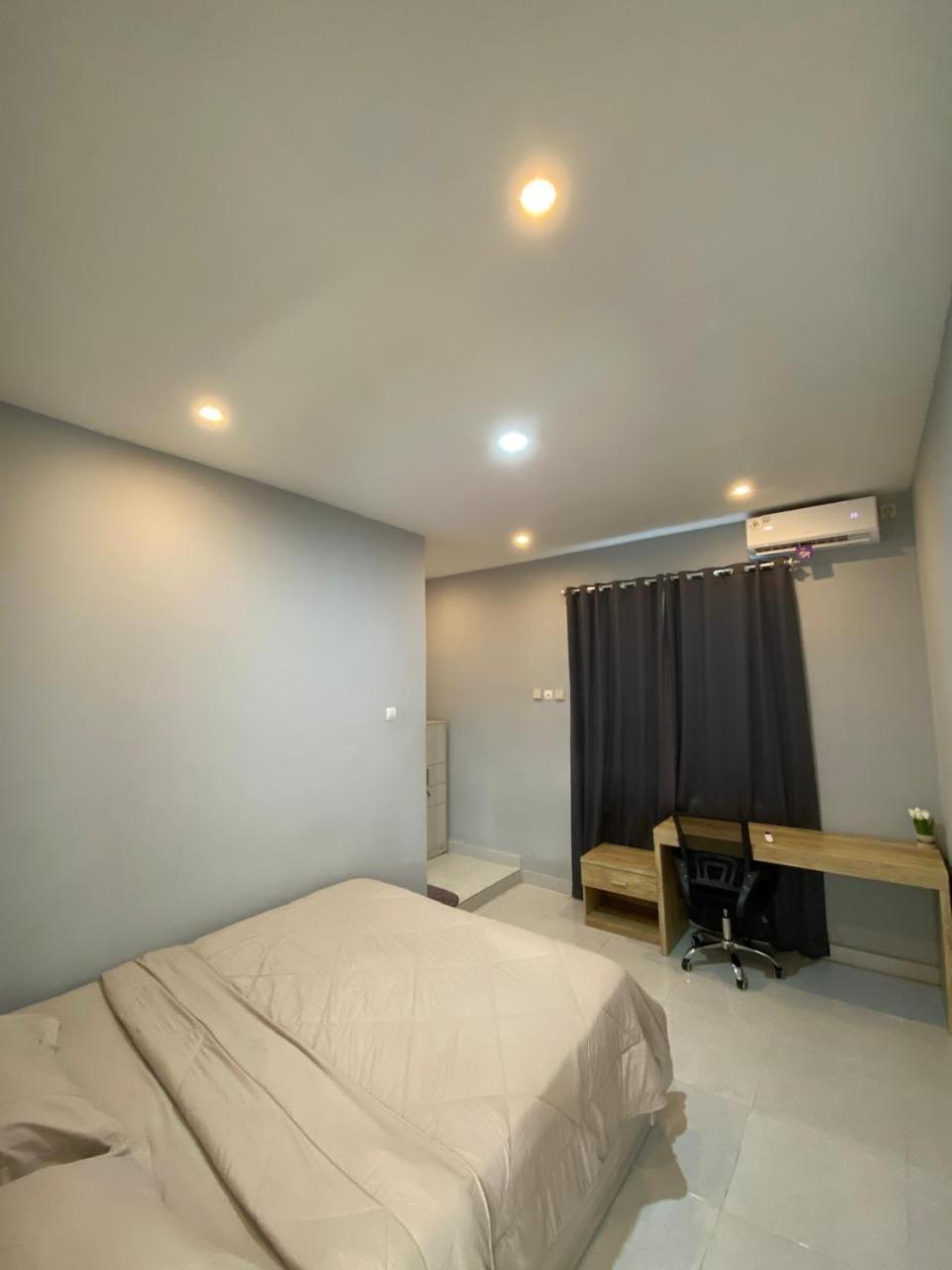 Sukha Homestay Kuta  エクステリア 写真